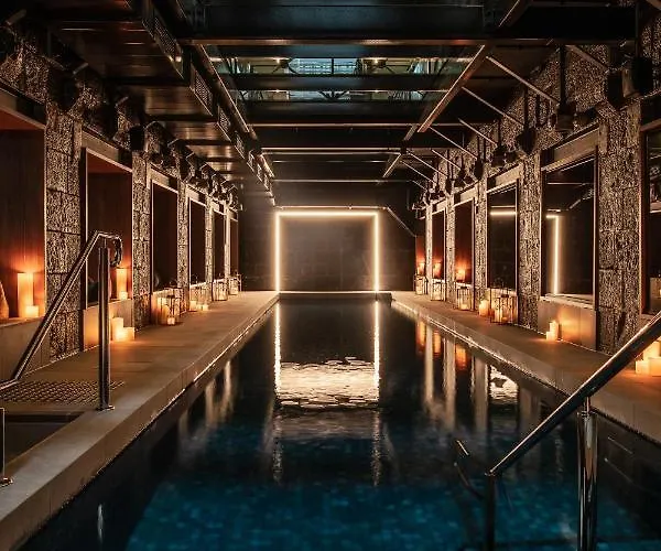 The Interlude Hotel Melbourne